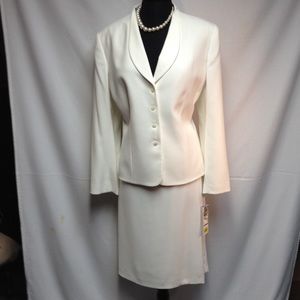 2 piece skirt suit