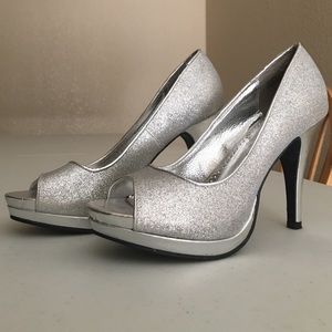 Rampage Silver Glitter Peep-toe Heels
