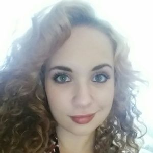 Meet your Posher, Aimee