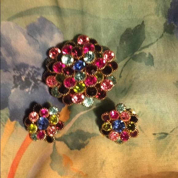 Vintage Brooch & Earrings Set