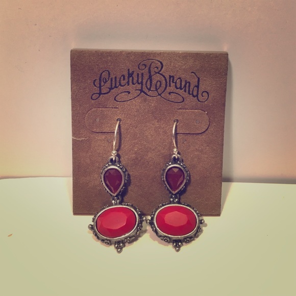 Pendant earrings