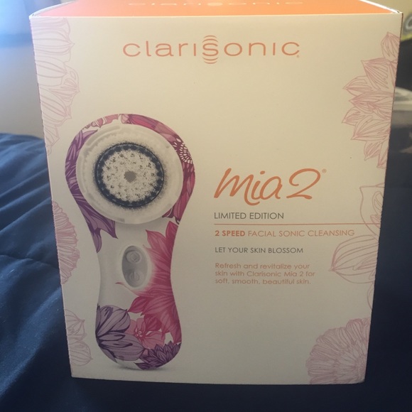 Limited edition clarisonic mia 2!