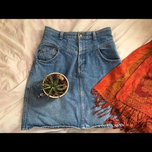 🌿 Vintage Denim High Waisted Skirt 🌿