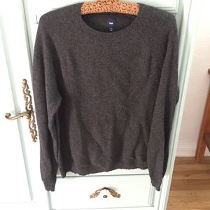 Gap men's 100% wool sweater