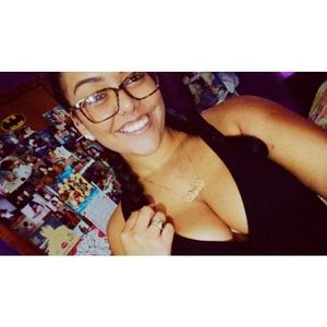 Meet your Posher, Melanie