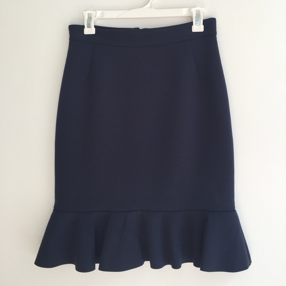 H&M navy peplum / mermaid pencil skirt 8 US 38 EUR