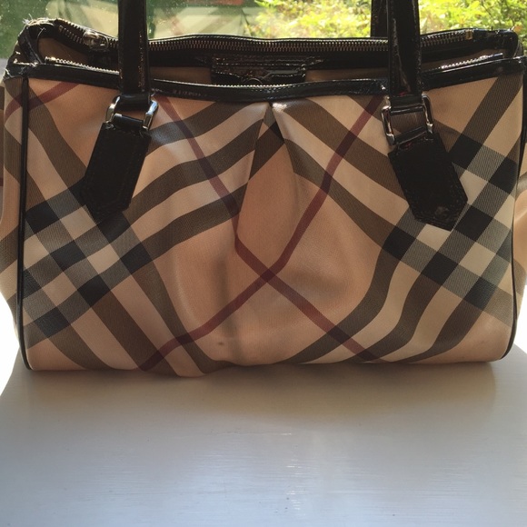 Burberry Melbury medium handbag authentic!