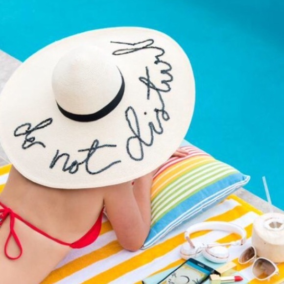 Do not disturb sun hat