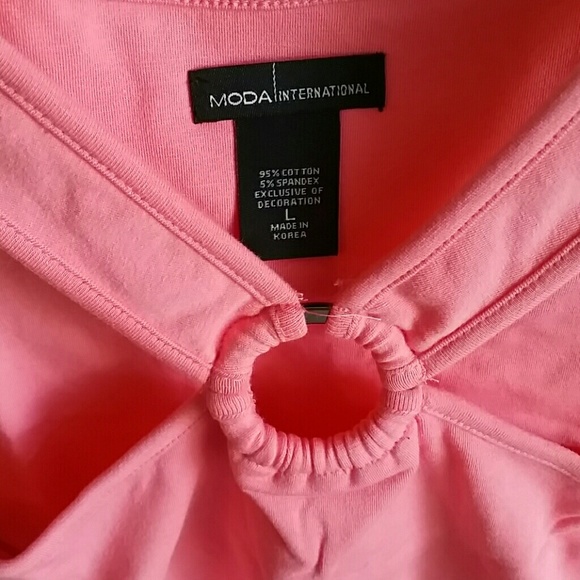 Keyhole halter top - Picture 2 of 2