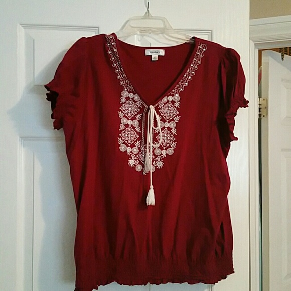 Dress barn top.