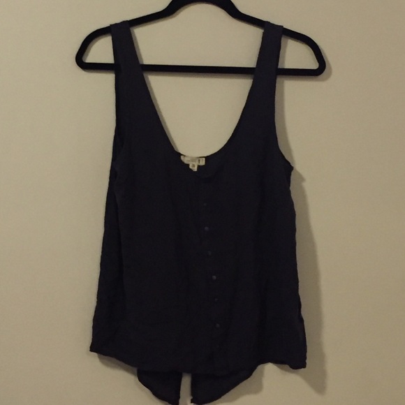 Button tank
