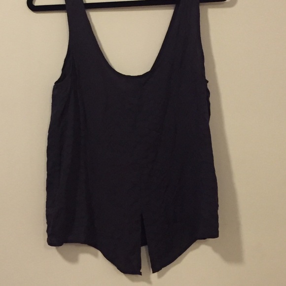 Button tank - Picture 2 of 3
