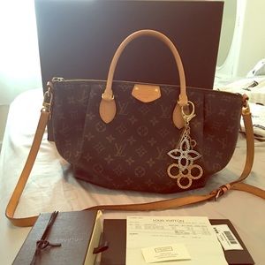FREE EXTRAS! Louis Vuitton Turenne MM