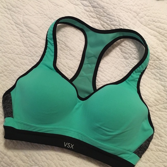 Sports bra