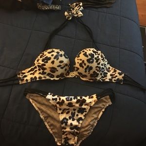 VS Bombshell Swimsuit Top