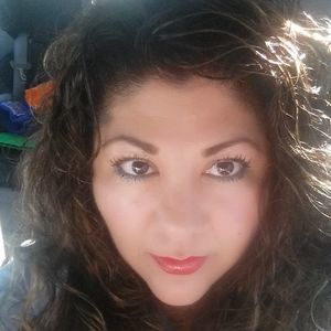 Meet your Posher, Adriana