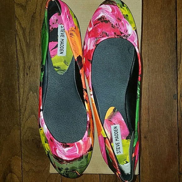Steven Madden flats