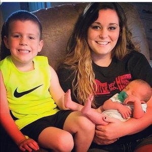 Meet your Posher, Salena