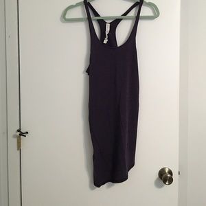 Lululemon tank! Size 6!