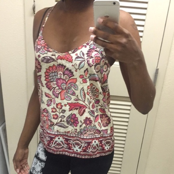 Top - Picture 2 of 2