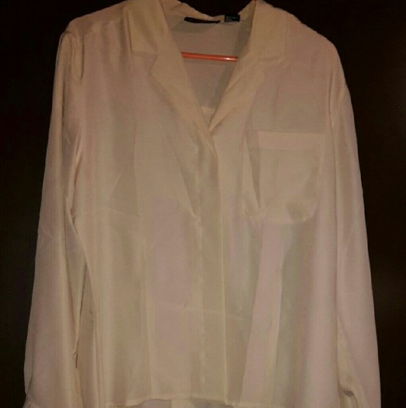 Summerfield blouse. -Size 16- 100% polyester.