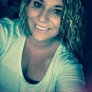 Meet your Posher, Carlee