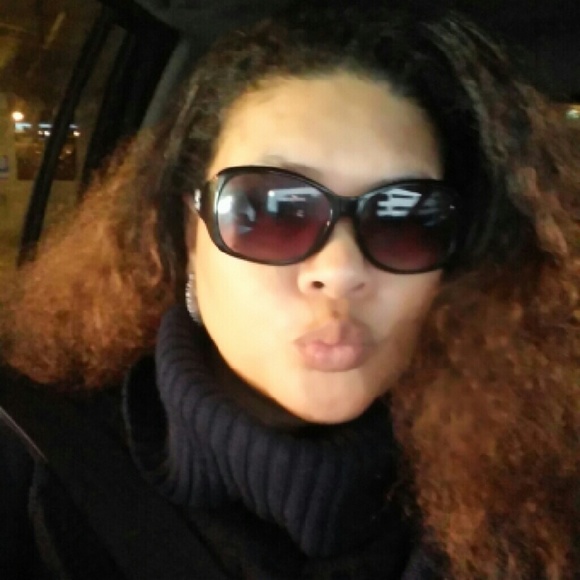 Meet your Posher, Kimberly - Picture 1 of 1