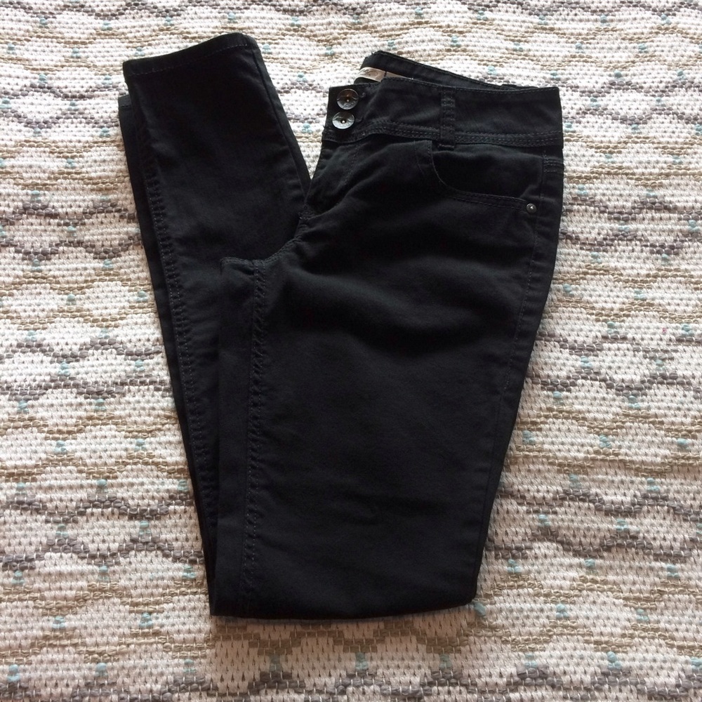 Grane black skinny jeans. NWOT