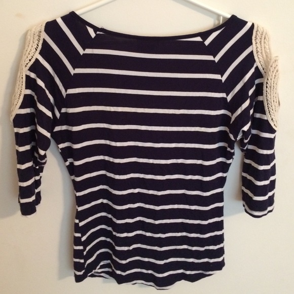 Quarter sleeve shirt - Picture 2 of 3