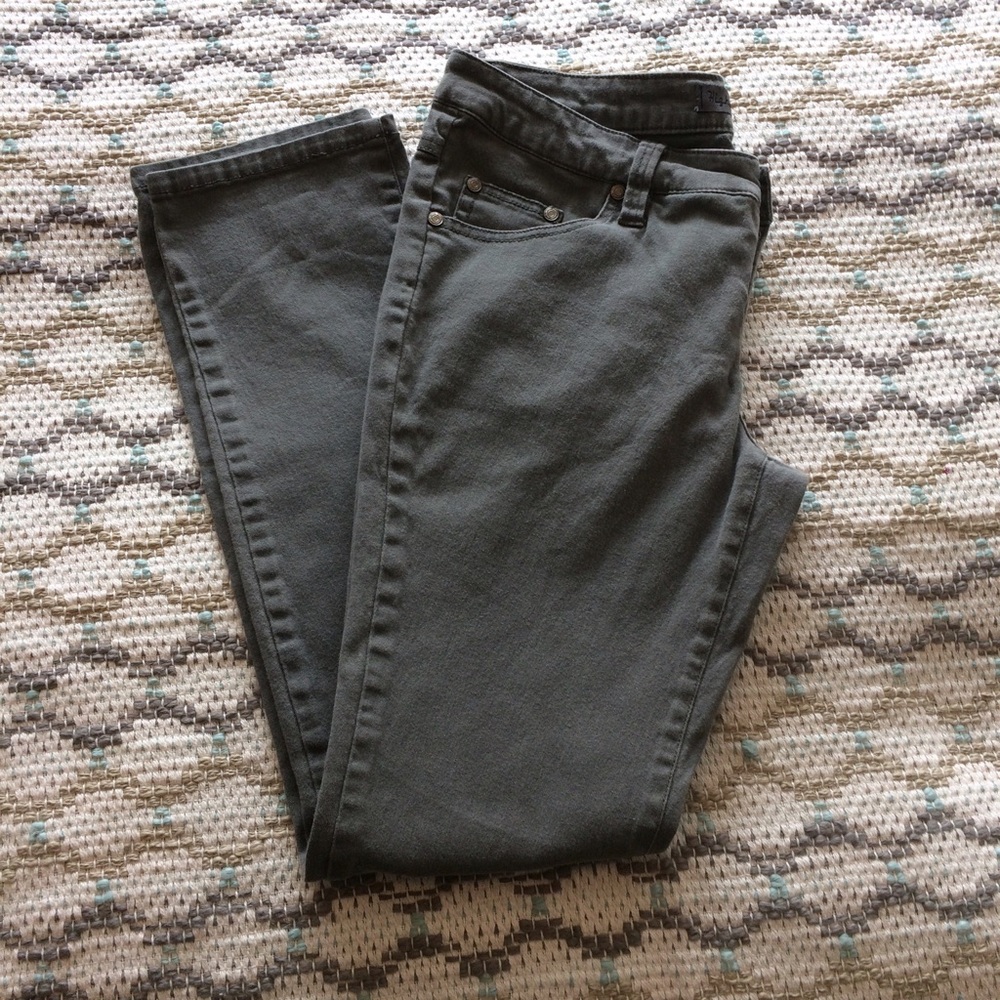 Highway Jeans gray skinny jeans.