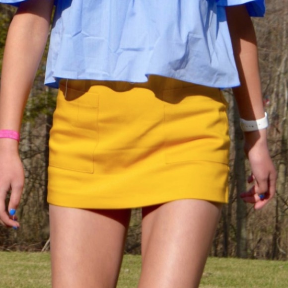 Zara Pants - HP🎉[zara] mustard yellow skort w front pockets