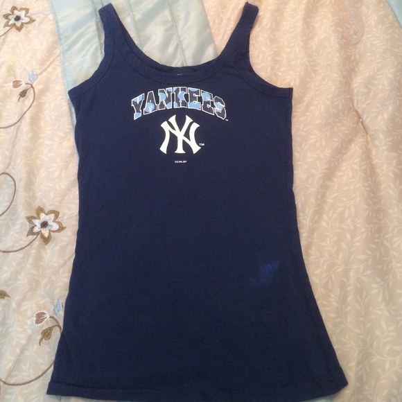 Ladies Yankees Tank.