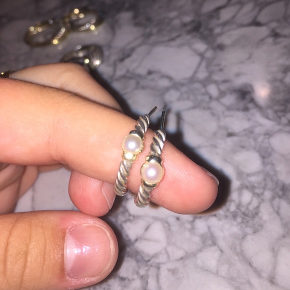 David Yurman Earrings w Pearls