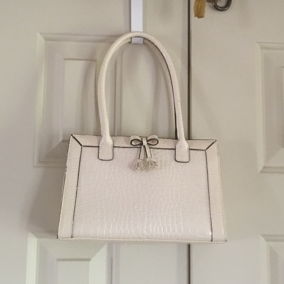 Pretty Purse - image 1