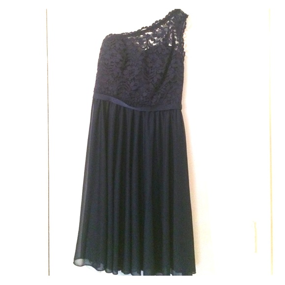 ✨ On Sale ✨ One-Shouldered David's Bridal Dress