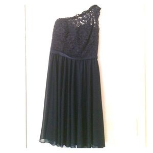 ✨ On Sale ✨ One-Shouldered David's Bridal Dress