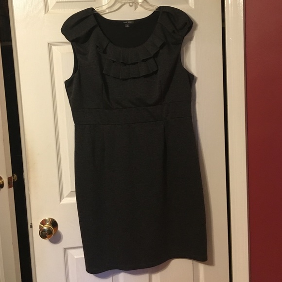 Simple cap sleeves dress