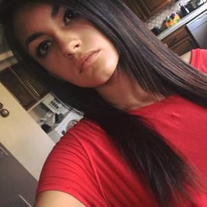 Meet your Posher, Marissa