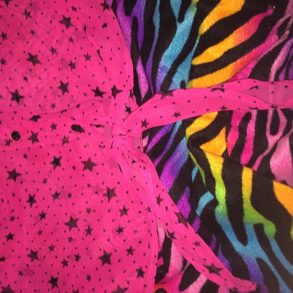 Pink blouse - Picture 3 of 4