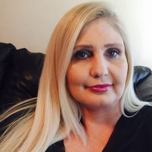 Meet your Posher, Alisia