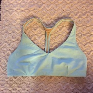 Lululemon sports bra