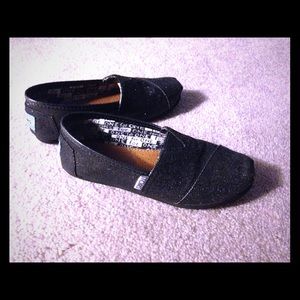Toms shoes
