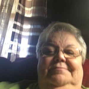 Meet your Posher, Suzette