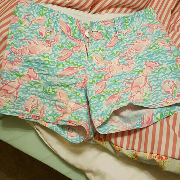 --SOLD-- Lilly Pulitzer Lobstah Roll Shorts