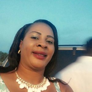 Meet your Posher, Claire