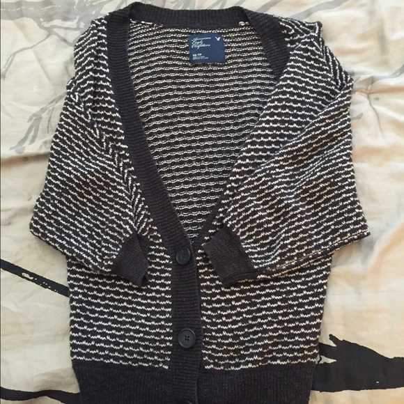 American Eagle 3/4 sleeve sweater