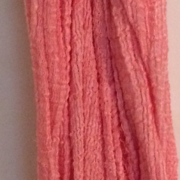 Pink scarf - Picture 2 of 2