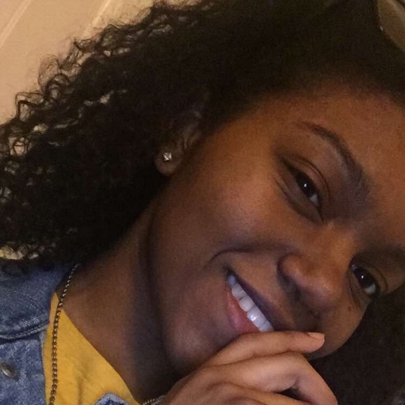 Meet your Posher, Kiara