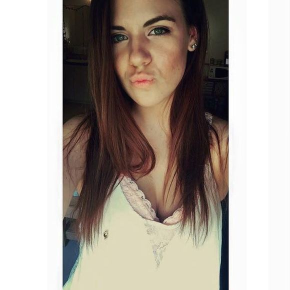 Meet your Posher, Jenn - Picture 1 of 1