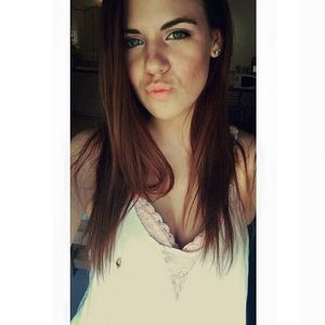 Meet your Posher, Jenn